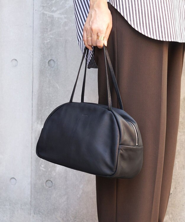 FOLNA RD ソフトレザーボストンバッグ M-SIZE ブラック