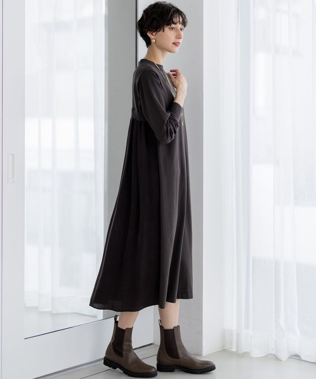 23区 S 【洗える/吊り干しOK】ヴィスコースストレッチ  バックデザイン ニットワンピース ブラウン系
