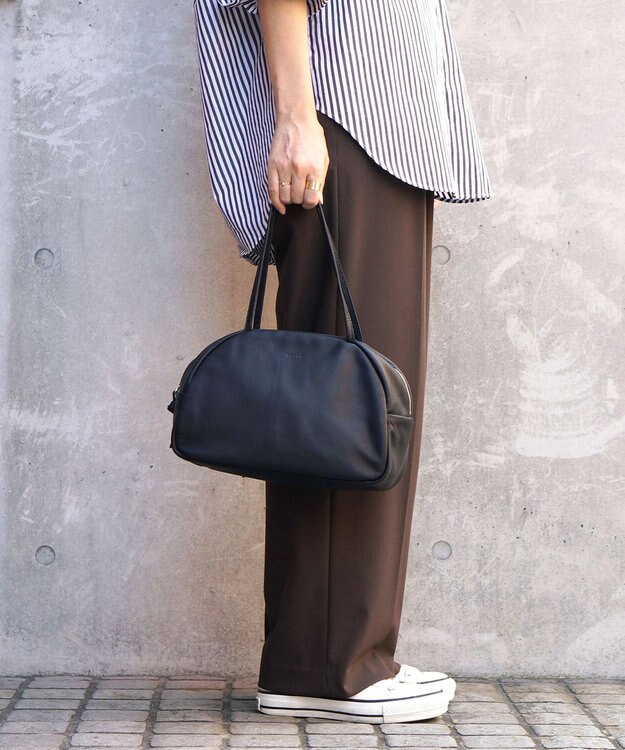 FOLNA RD ソフトレザーボストンバッグ M-SIZE ブラック