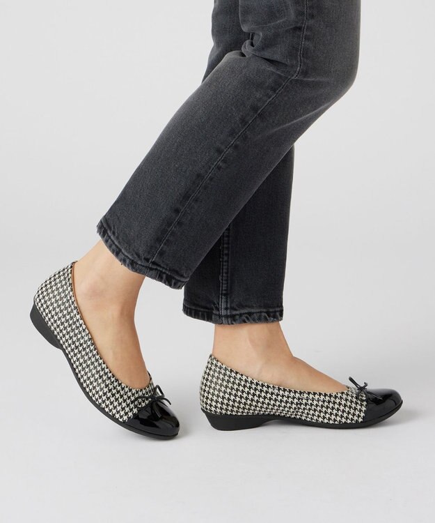 ASICS WALKING ペダラ レディース 2E 2.0cmヒール ホワイト系