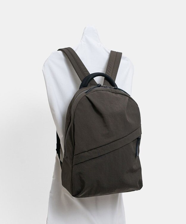 NIZYU KANO LIGHT NYLONリュック Sサイズ モカブラウン