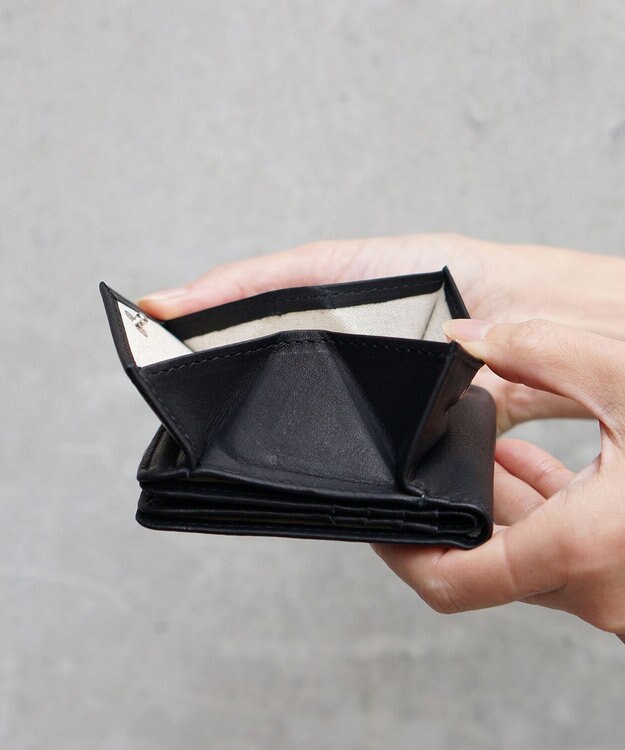 FOLNA RD ソフトレザー・ホイルレザー エンべロープ二つ折り財布 ブラック
