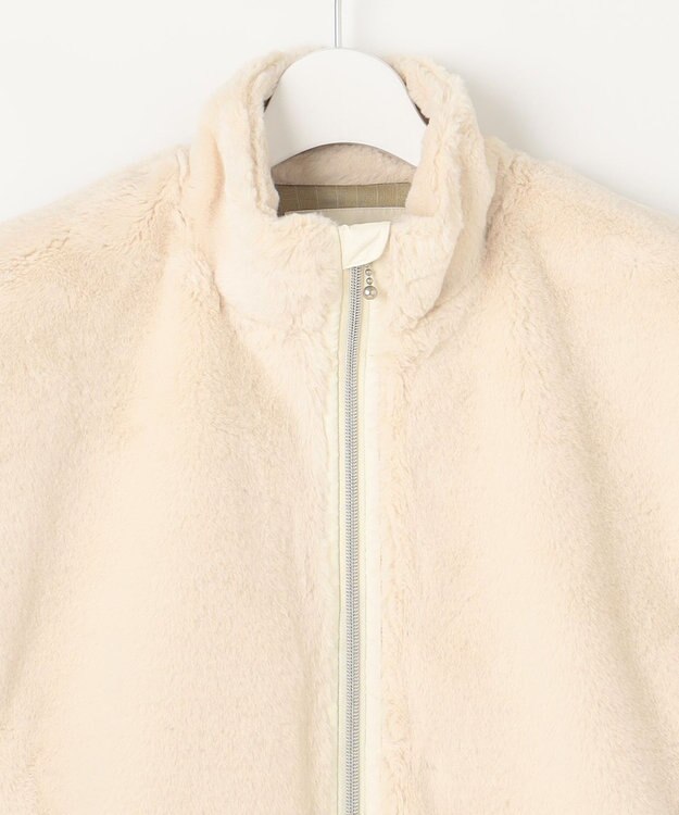 23区GOLF いつものスタイリングをアップデート【WOMEN】ファーフレンチ ベスト アイボリー系