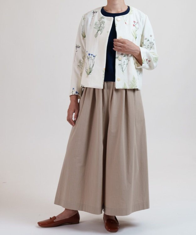 muuc ボタニカル刺繍のジャケット ホワイト