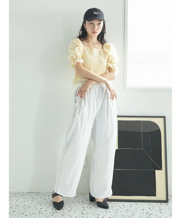 earth music&ecology フラワー刺繍ブラウス Yellow