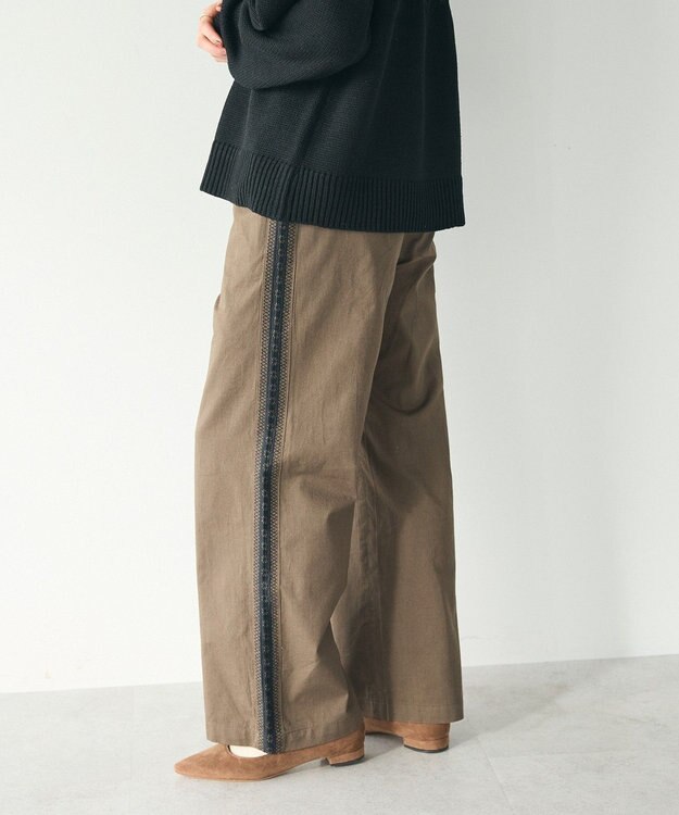 CRAFT STANDARD BOUTIQUE 刺繍ライン入ツイルパンツ Khaki
