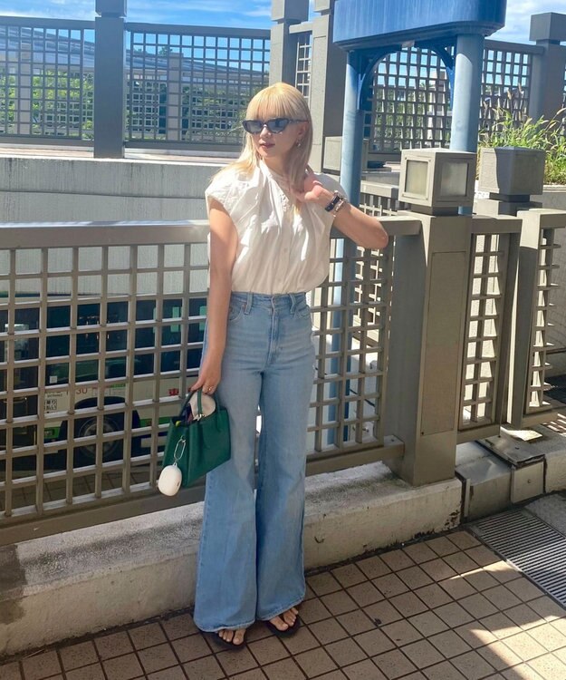 Green Parks タックデザインショート丈シャツ Off White