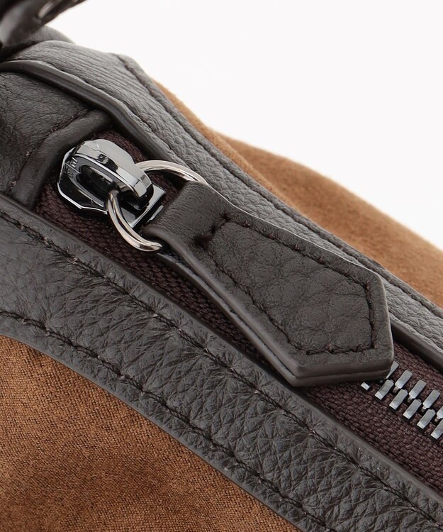 JOSEPH ABBOUD  【軽量/コンパクト】ライトスウェード ハーフムーン　バッグ キャメル系