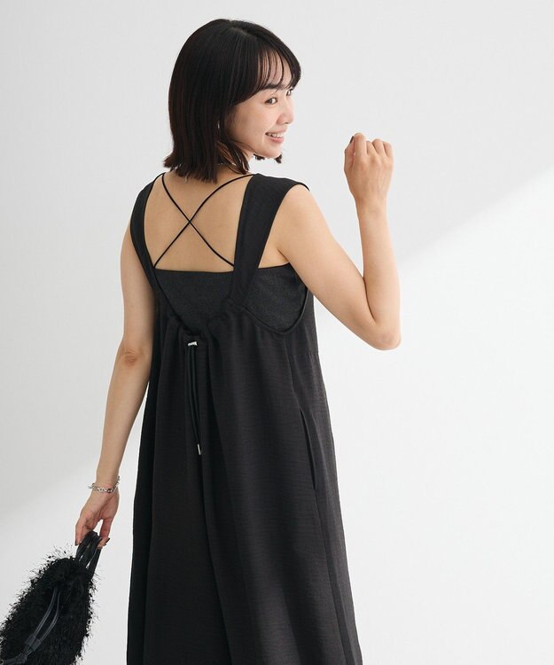 Green Parks 接触冷感麻調ゆったりサロペット Black