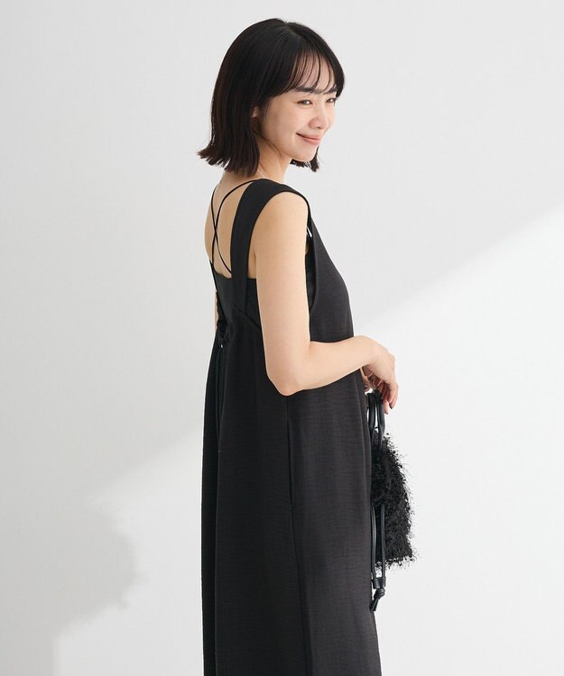 Green Parks 接触冷感麻調ゆったりサロペット Black