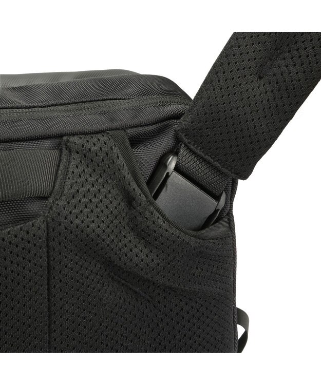 ACE BAGS & LUGGAGE ace. ラグレンティスクロス ショルダーバッグ A4 撥水 68796 エース ブラック