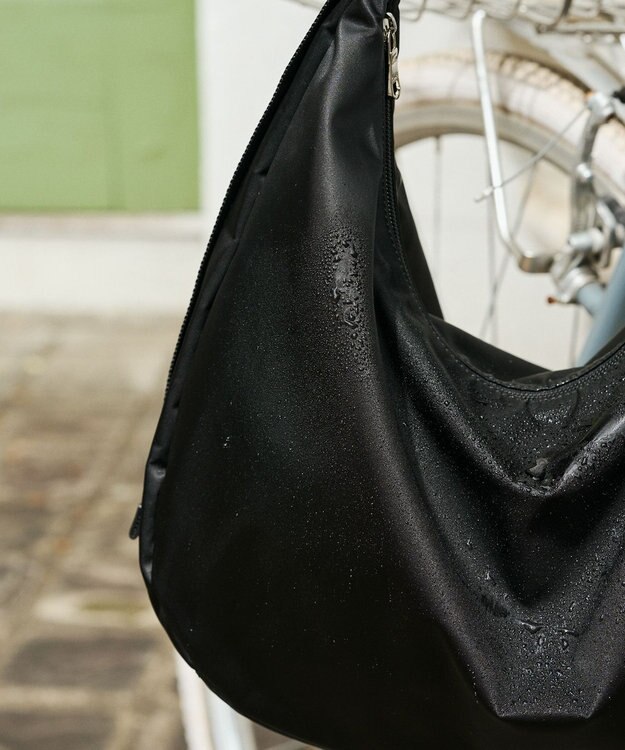 russet 《ショルダーバッグ人気NO.1モデル》クラウズナイロンラウンドビッグショルダーバッグ(CE-1292) Black2（シルバー金具）