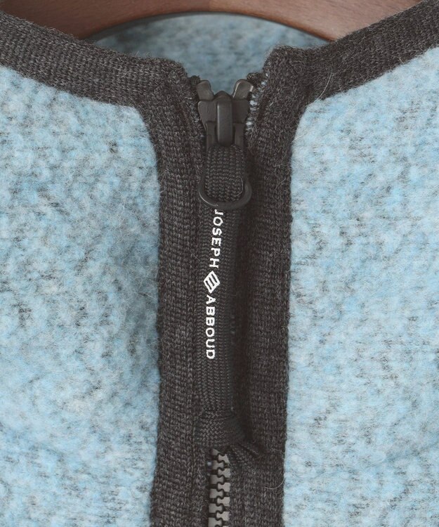 JOSEPH ABBOUD MOUNTAIN 【軽量/ソフト/サスティナブル/男女兼用/ライナードッキング対応】 リサイクルウールボア ベスト サックスブルー系