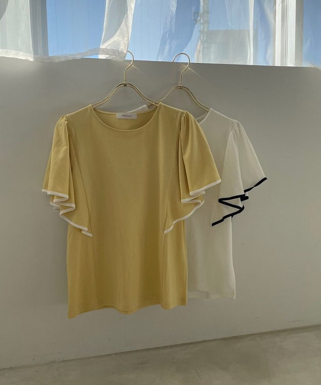 Feroux 【UVケア】バイカラーラッフルスリーブ Ｔシャツ ホワイト系