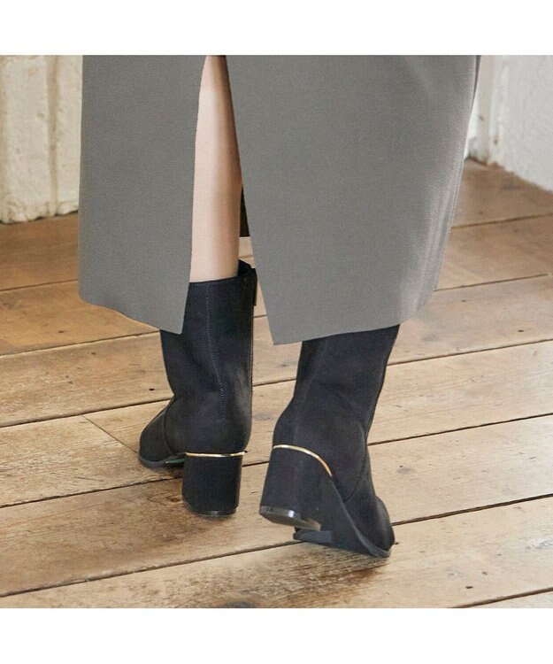 MODE ET JACOMO <carino>【レイン対応】ポインテッドフレアヒールブーツ ブラックスエード