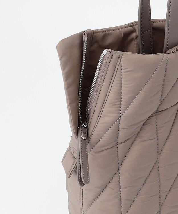 Y'SACCS パデットトートバッグ Mサイズ グレージュ