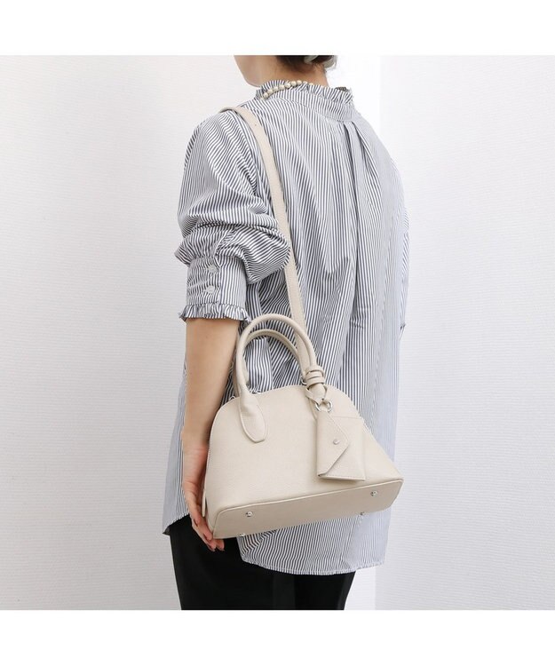 UNBILLION カシュカシュ cachecache / ポーチ付きシェル型ボストン アイボリー