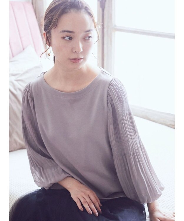 earth music&ecology マジョリカプリーツプルオーバー Gray Beige