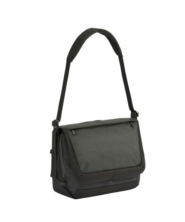 ACE BAGS & LUGGAGE ace. ラグレンティスクロスX ショルダーバッグ A4/13.3インチPC収納 高強度 高撥水 軽量 20067 エース ブラック