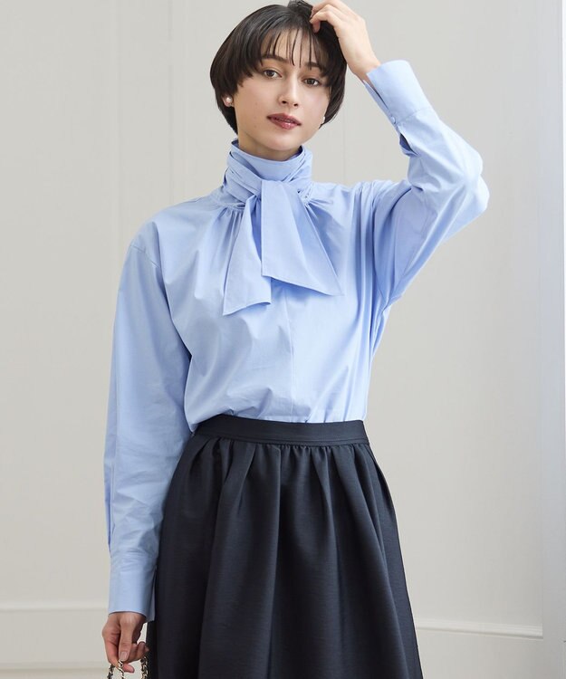 23区 L 【滝沢眞規子さん着用/Oggi掲載】ストレッチライトタイプライター 2WAY ボウタイブラウス スカイブルー系