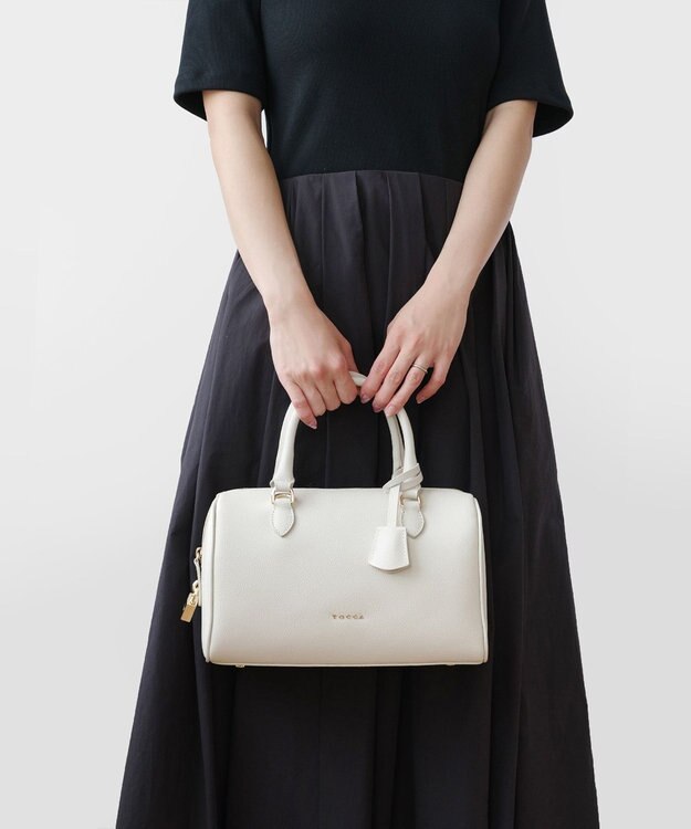 TOCCA T-ECLAIR LEATHERBAG ボストンバッグ アイボリー系