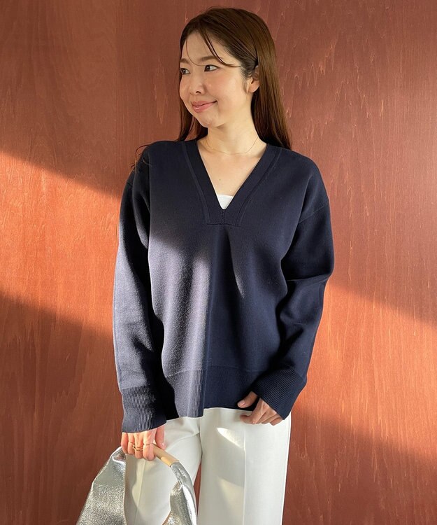 UNFILO スポンジニット ディープネック ネイビー