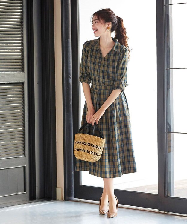 Tiaclasse L 【洗える】小顔効果も期待できるスキッパーシャツワンピース カーキチェック