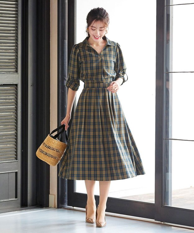 Tiaclasse L 【洗える】小顔効果も期待できるスキッパーシャツワンピース カーキチェック