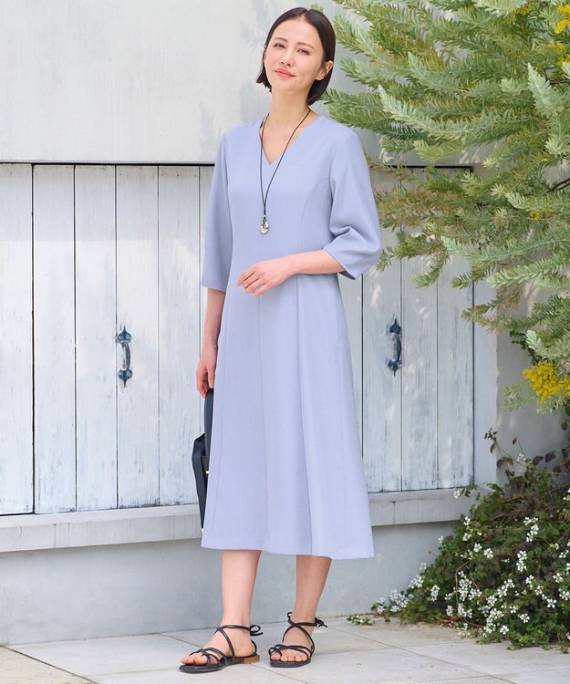 自由区 【接触冷感・速乾・UVケア・撥水・防シワ・XSサイズあり】リネンライクツィルVネック ワンピース ダルブルー系