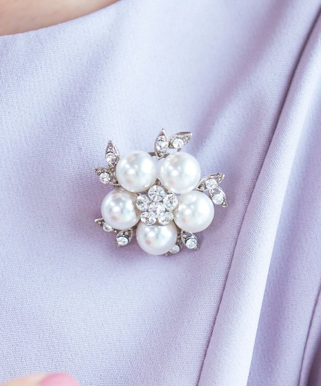 Tiaclasse パールフラワーブローチ シルバー