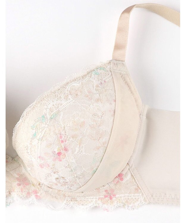 Wing ブラジャー 背中の段差を軽減 脇高設計 パーソナライズ設計 【脇も背中もきれいブラ】 Gカップまで対応 大きいサイズ KB2723 ウイング／ワコール アイボリー