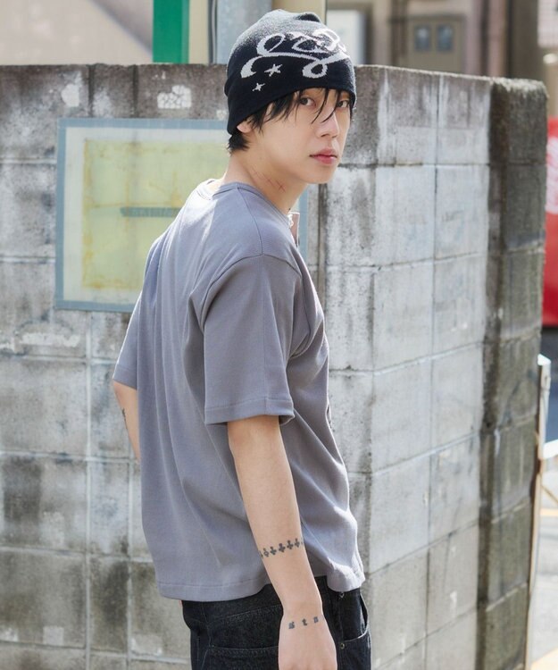 WEGO 【ユニセックス着用ITEM】グラフィックヘンリーネックT（SS） グレー