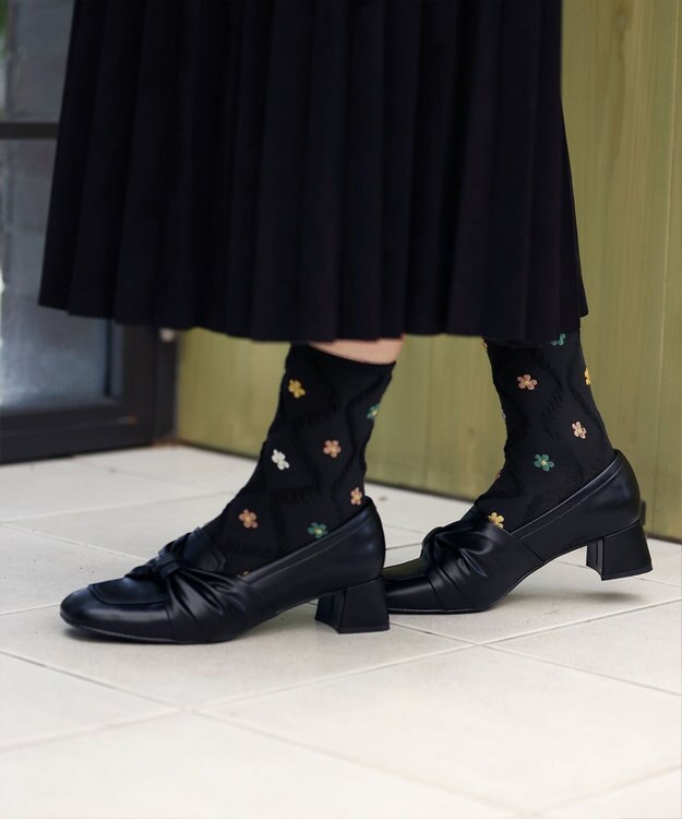 Tiaclasse トレリス＋カラーフラワーソックス ブラック