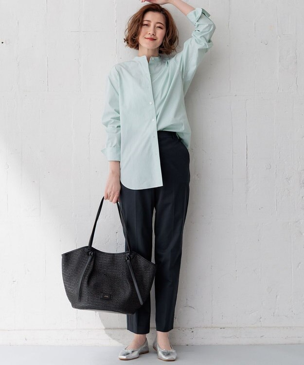 23区 【洗える】コットンサテンストレッチ テーパードパンツ ネイビー系