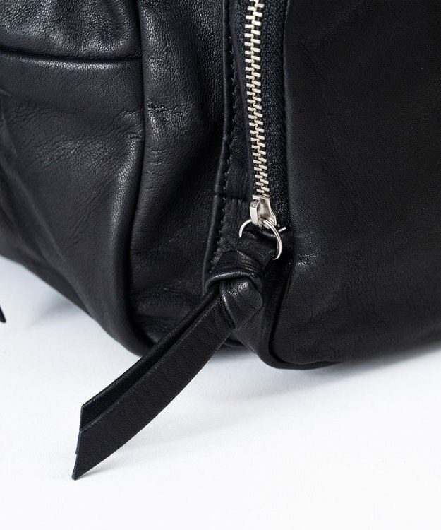 FOLNA RD ソフトレザーフロントポケットボストンバッグ ブラック