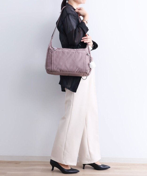 ACE BAGS & LUGGAGE Kanana project PJ8-3rd フリーウェイバッグ 舟形 ショルダーバッグ 62106 カナナ プロジェクト クラシックローズ