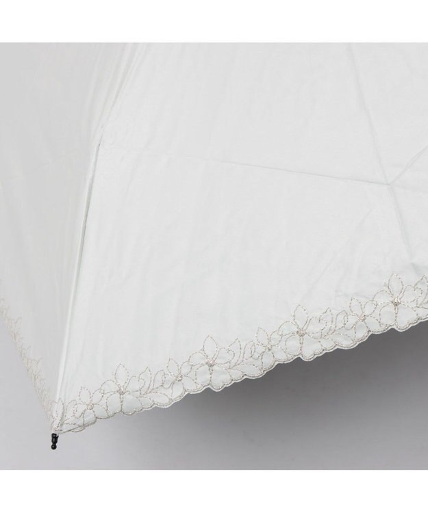 UNBILLION カシュネ cachenez /【晴雨兼用　日傘　UVカット率・遮光率100％生地使用 】PU超軽量プチフラワー刺繍カーボンミニ折りたたみ傘 ホワイト