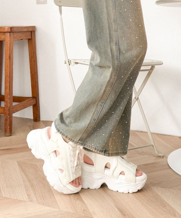 WEGO 厚底レースアップリボンスポサン オフホワイト