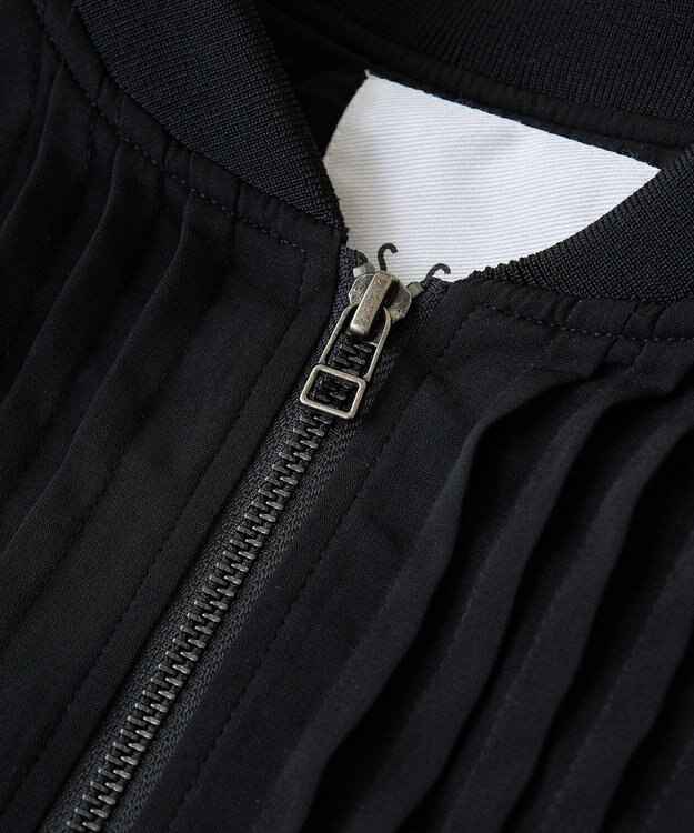 Green Parks ■ＥＳＣＡＲ　セミシアーピンタックブルゾン Black