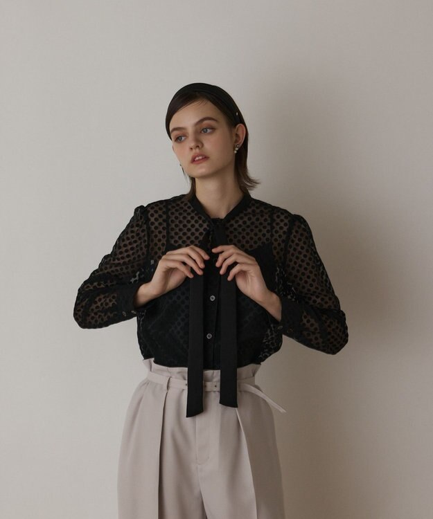 美品】GRACE CONTINENTALバイカラーリボンボウタイフリルブラウス