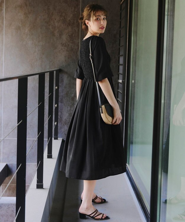 Tiaclasse 【洗える】シャーリングパフスリーブシアーワンピース ブラック