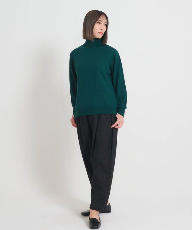 muuc 〈極上メリノウール〉ベーシックタートルネックプルオーバー〈肌に優しいニット〉〈アンサンブル可能〉〈袖の透かし編み〉 グリーン