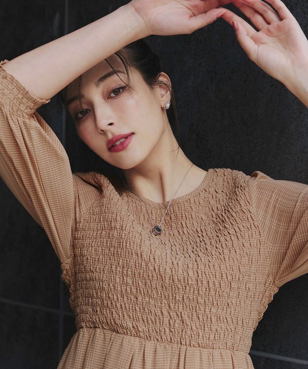 Tiaclasse 【洗える】シャーリングパフスリーブシアーワンピース キャメル