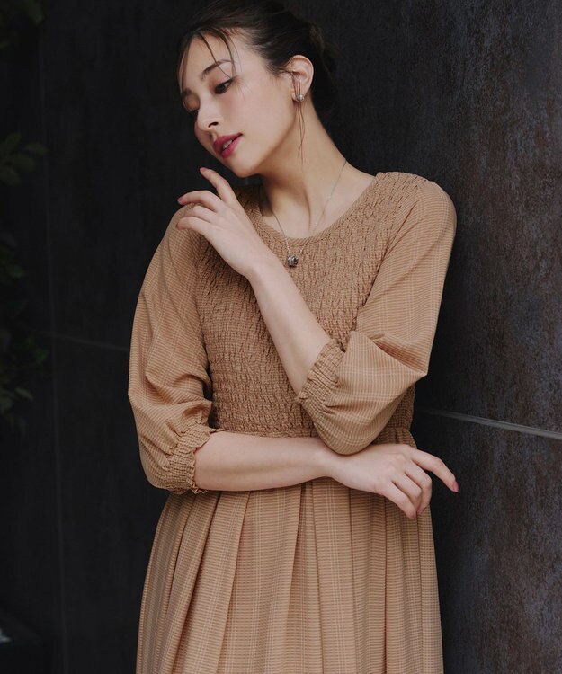 Tiaclasse 【洗える】シャーリングパフスリーブシアーワンピース キャメル