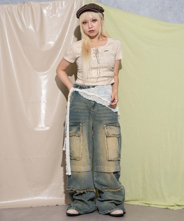 WEGO ブローチ付きレースアップT ベージュ