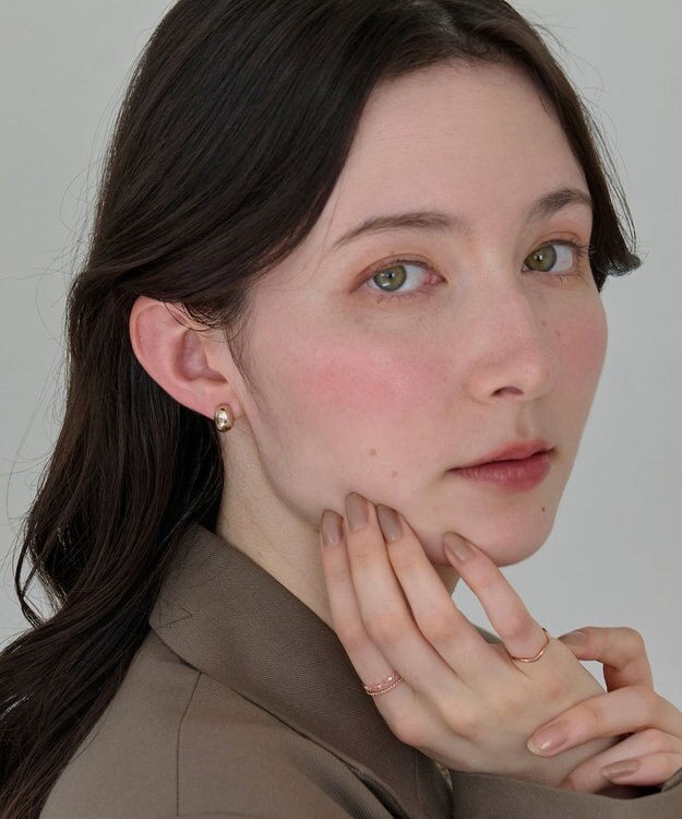 Phoebe 【金属アレルギー対応】オーバルフープスナップイヤリング　シャンパンゴールド シャンパンゴールド