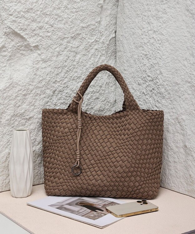 style code 【軽量・弱撥水素材】ネオプレーン　イントレチャート　トートバッグ A4 大容量 トープ