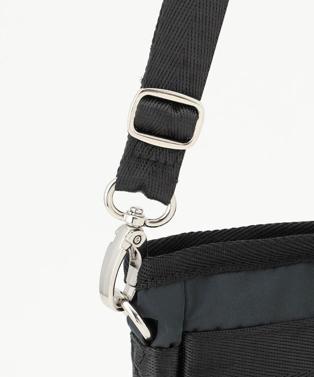 Y'SACCS テープデザイン　トラベルポシェット ダークグレー