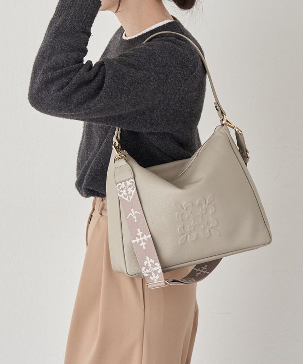 russet エンボスモノグラム2WAYショルダーバッグ(CE-1692) GrayBeige