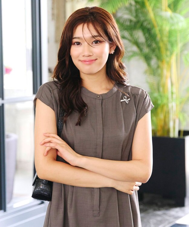 Tiaclasse   リボンモチーフブローチ シルバー